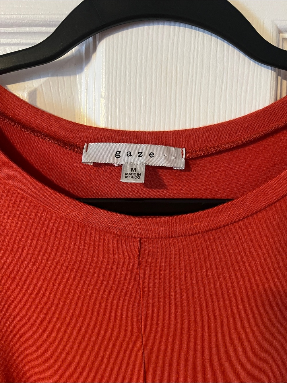 gaze Twist-Knot Crop Top in Burnt Orange - Picture 3 of 4